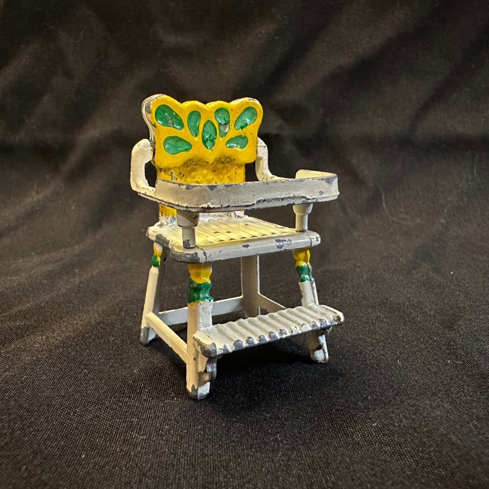 Vintage 1977 Durham Industries Diecast Miniature High Chair Toy Dollhouse